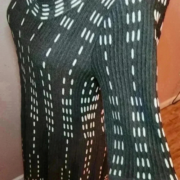 Gabby Skye Sweater Dress BLACK AND WHITE Short Sleeve Knee Length Size L - Picture 4 of 9